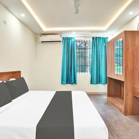 Hotel O Gayathri Metro Deluxe Bangalore Exterior photo