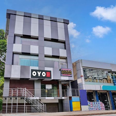 Hotel O Gayathri Metro Deluxe Bangalore Exterior photo